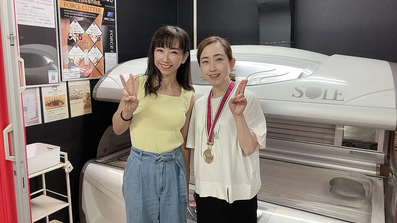 いつも日焼けに来てくださっているお客様がなんと!